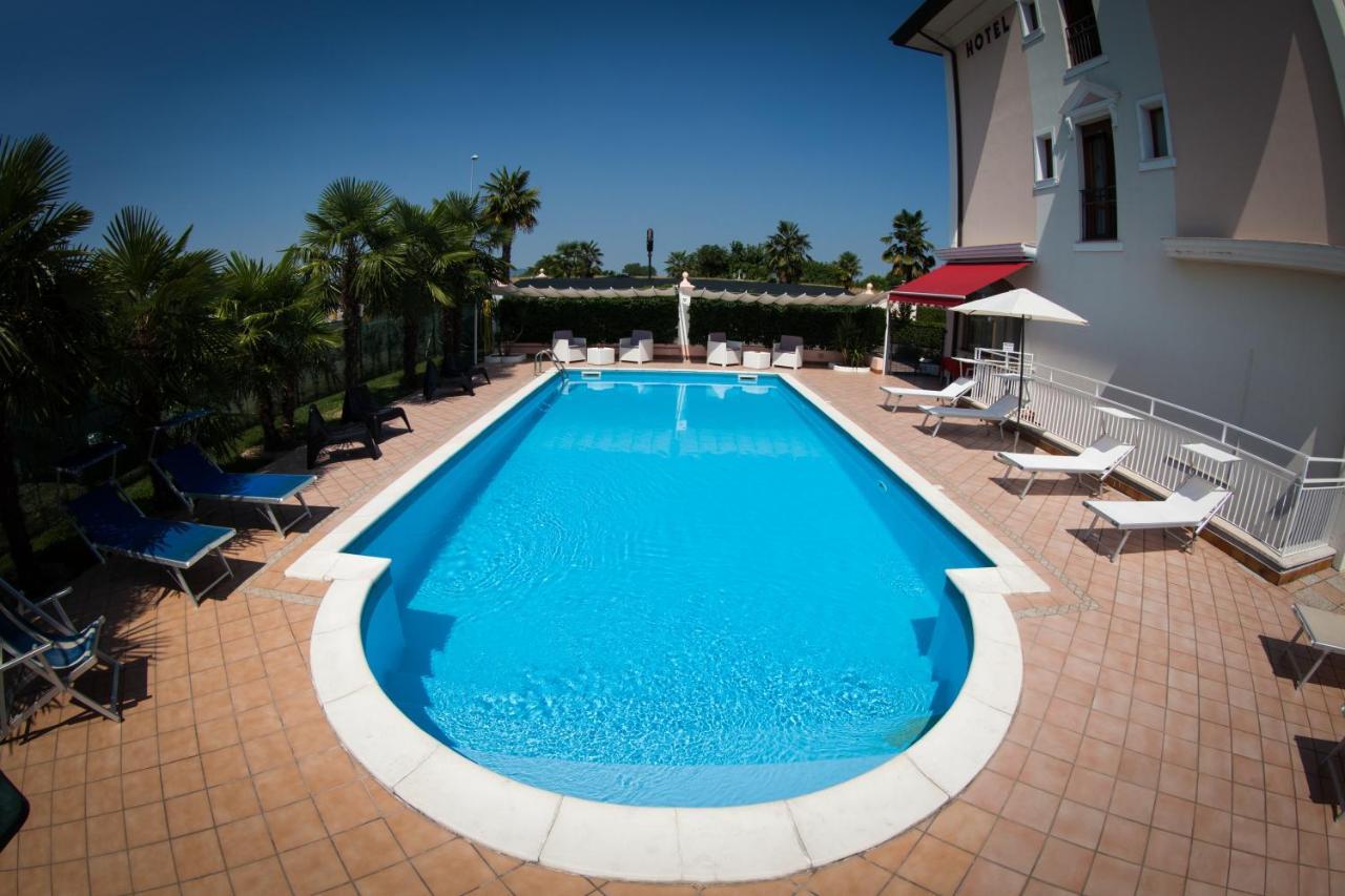 Hotel Master Albignasego Εξωτερικό φωτογραφία