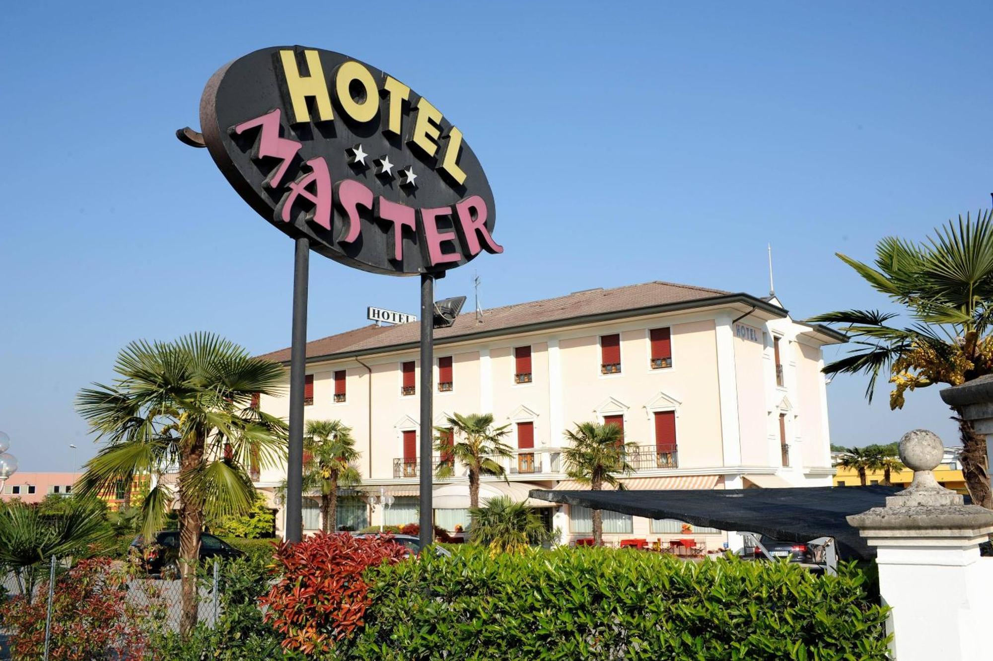 Hotel Master Albignasego Εξωτερικό φωτογραφία